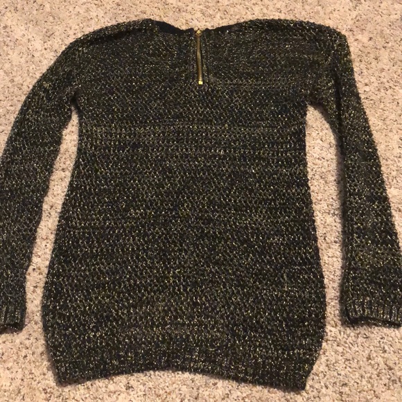 Sweater - Picture 2 of 2